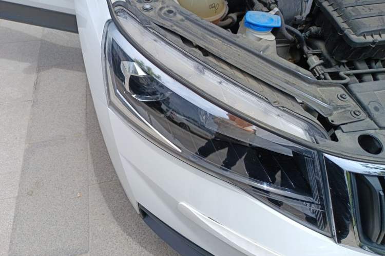 Used Skoda Kamiq 2021 1.5L Manual Standard Edition Right Front Headlight