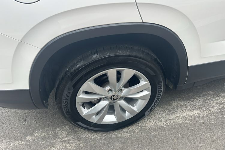 Used Skoda Kamiq 2021 1.5L Automatic Standard Edition Right Rear Wheel Hub