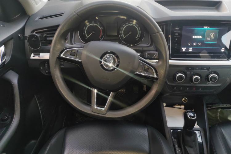 Used Skoda Kamiq 2021 1.5L Automatic Standard Edition Steering Wheel