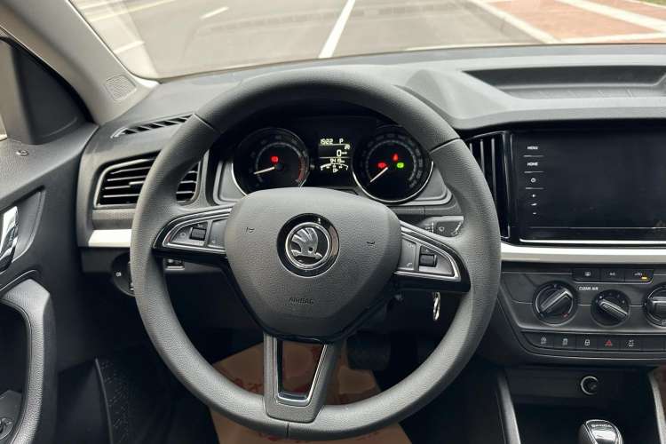 Used Skoda Kamiq 2021 1.5L Automatic Standard Edition Steering Wheel