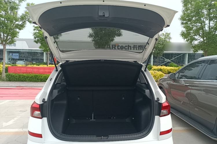 Used Skoda Kamiq 2021 1.5L Automatic Comfort Edition Trunk