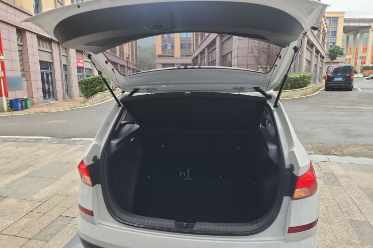 Used Skoda Kamiq 2021 1.5L Automatic Comfort Edition Trunk