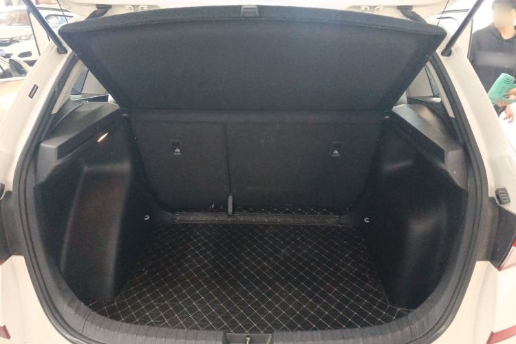 Used Skoda Kamiq 2021 1.5L Automatic Comfort Edition Trunk