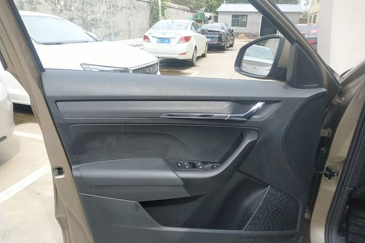 Used Skoda Kamiq 2021 1.5L Automatic Comfort Edition Left Front Door Interior