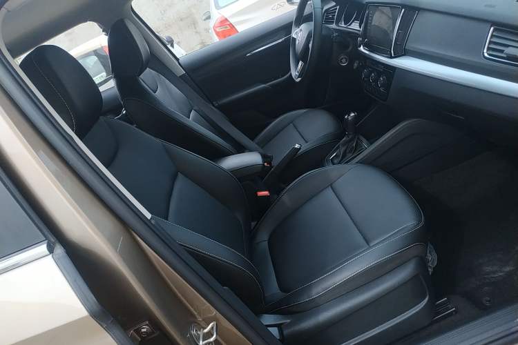 Used Skoda Kamiq 2021 1.5L Automatic Comfort Edition Right Front Seat