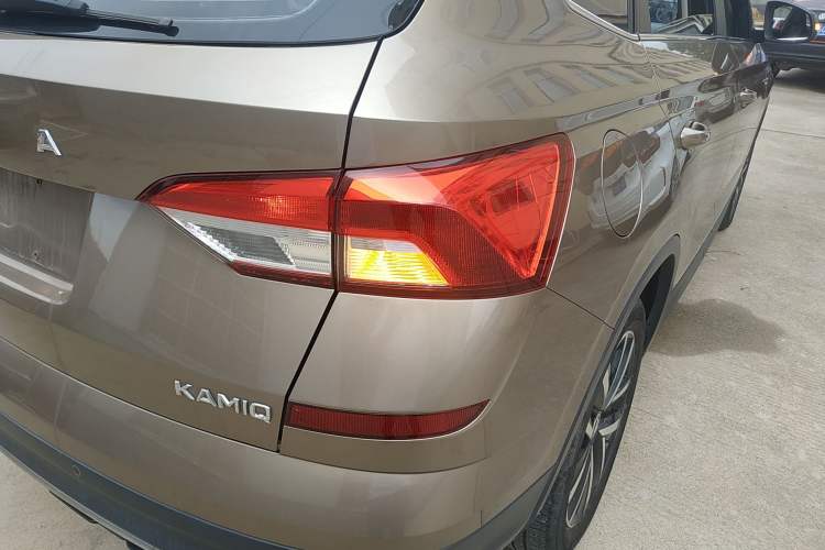 Used Skoda Kamiq 2021 1.5L Automatic Comfort Edition Right Rear Taillight