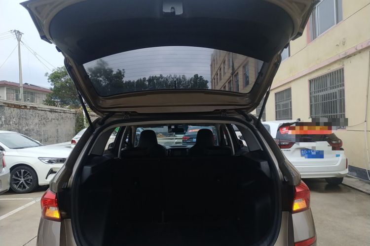 Used Skoda Kamiq 2021 1.5L Automatic Comfort Edition Trunk