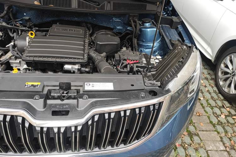 Used Skoda Kamiq 2022 1.5L Automatic Comfort Edition Engine Bay Left
