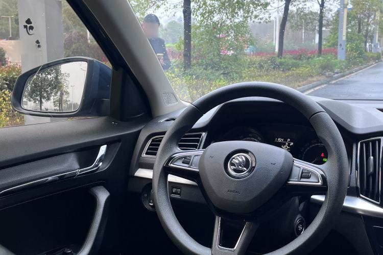 Used Skoda Kamiq 2022 1.5L Automatic Comfort Edition Interior 3