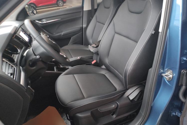 Used Skoda Kamiq 2022 1.5L Automatic Comfort Edition Left Front Seat