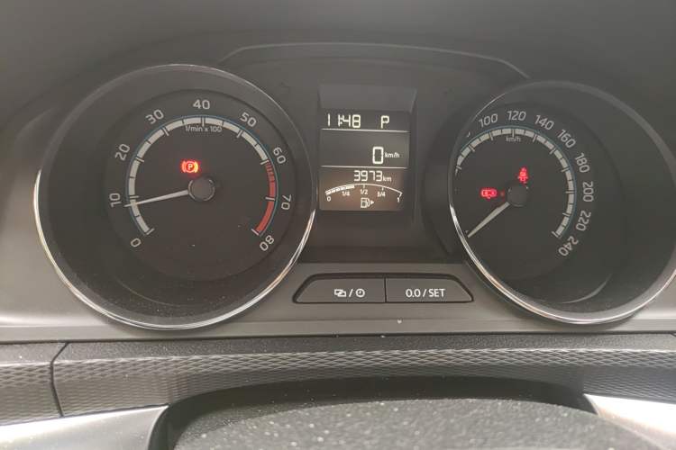 Used Skoda Kamiq 2022 1.5L Automatic Comfort Edition Odometer Close Up