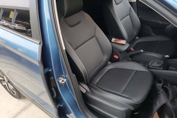 Used Skoda Kamiq 2022 1.5L Automatic Comfort Edition Right Front Seat
