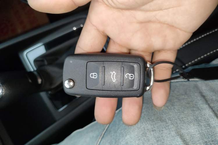 Used Skoda Kamiq 2022 1.5L Automatic Comfort Edition Vehicle Key