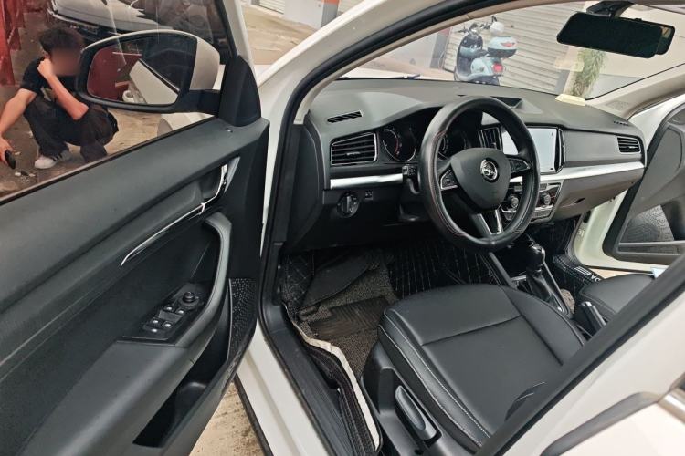Used Skoda Kamiq 2022 1.5L Automatic Comfort Edition Driver Seat