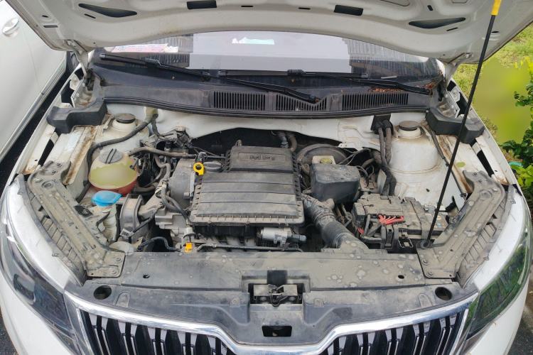 Used Skoda Kamiq 2022 1.5L Automatic Comfort Edition Engine Bay