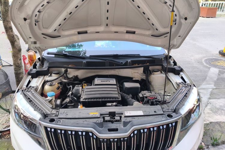 Used Skoda Kamiq 2022 1.5L Automatic Comfort Edition Engine Bay