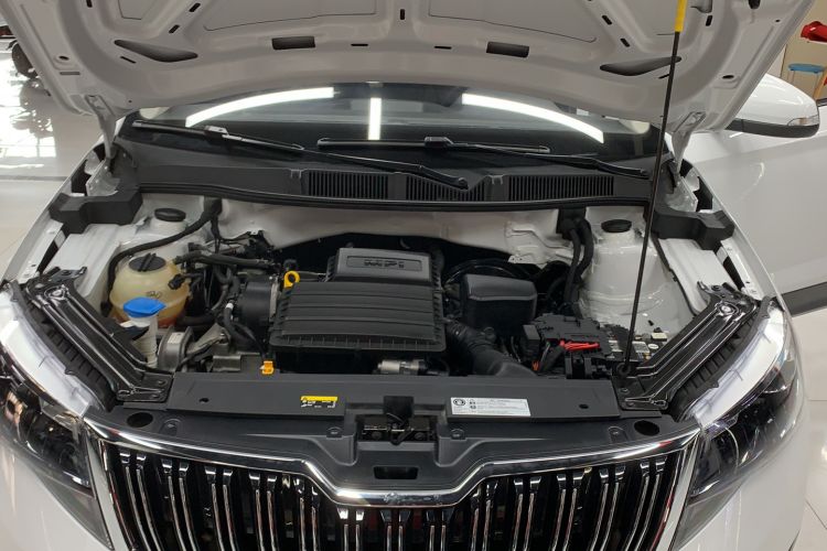 Used Skoda Kamiq 2022 1.5L Automatic Comfort Edition Engine Bay