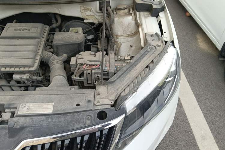 Used Skoda Kamiq 2022 1.5L Automatic Comfort Edition Engine Bay Left
