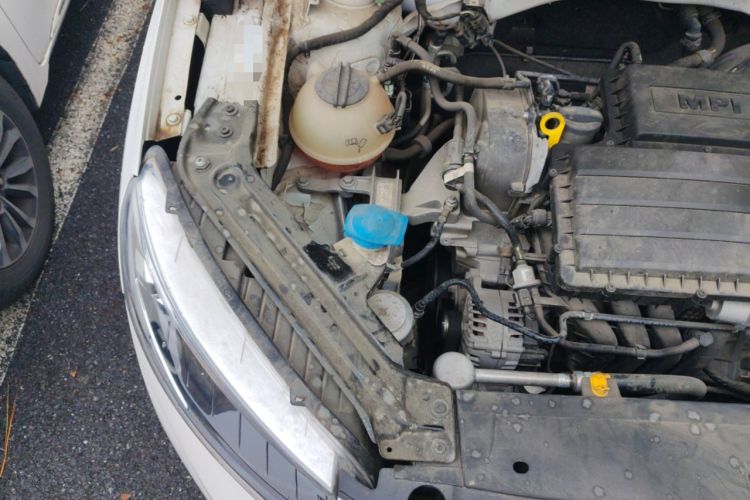 Used Skoda Kamiq 2022 1.5L Automatic Comfort Edition Engine Bay Right