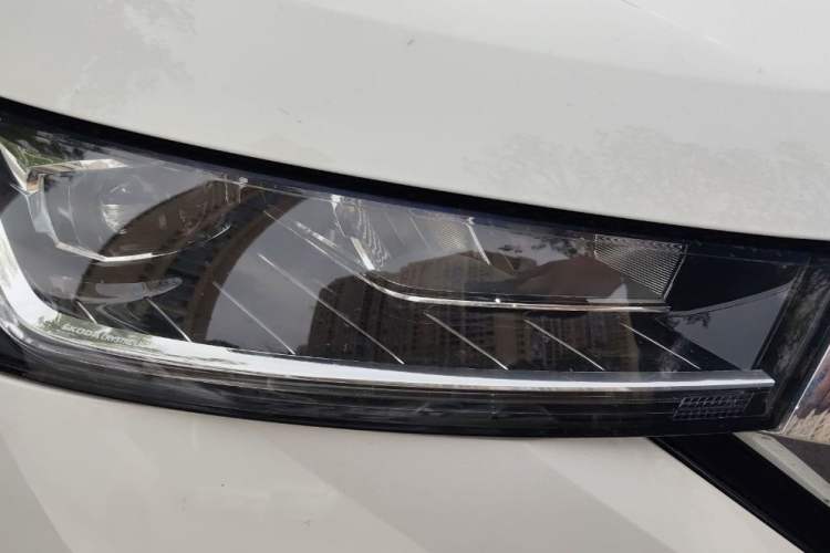 Used Skoda Kamiq 2022 GT 1.5L Automatic Deluxe Edition Exterior 3