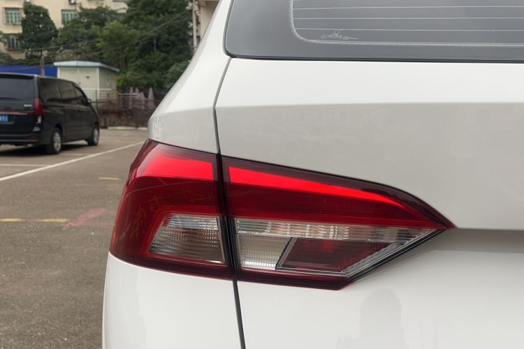Used Skoda Kamiq 2022 1.5L Automatic Comfort Edition Exterior 8