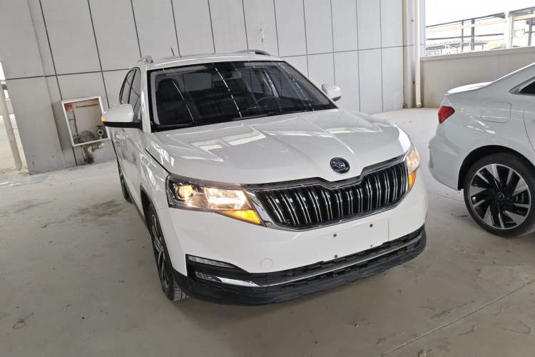 Used Skoda Kamiq 2022 1.5L Automatic Comfort Edition Front Right 45 Deg
