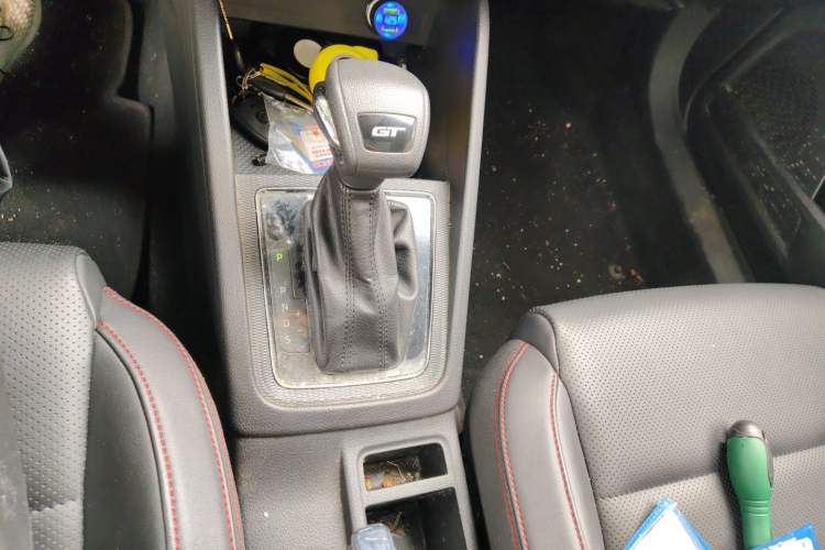 Used Skoda Kamiq 2022 GT 1.5L Automatic Deluxe Edition Gear Lever