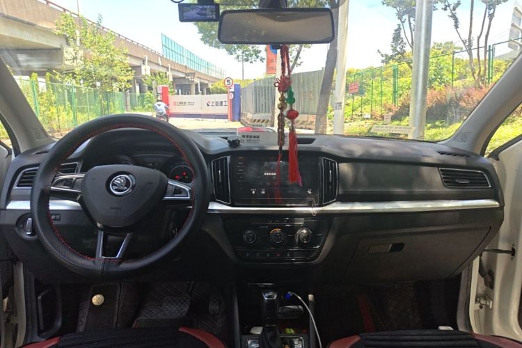 Used Skoda Kamiq 2022 1.5L Automatic Comfort Edition Headliner