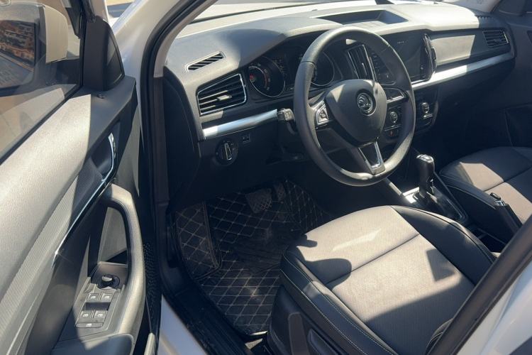 Used Skoda Kamiq 2022 1.5L Automatic Comfort Edition Interior 2