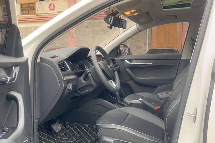 Used Skoda Kamiq 2022 1.5L Automatic Comfort Edition Interior 2