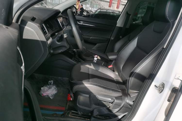 Used Skoda Kamiq 2022 1.5L Automatic Comfort Edition Left Front Seat