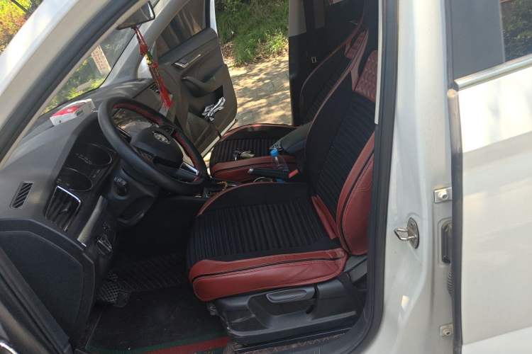 Used Skoda Kamiq 2022 1.5L Automatic Comfort Edition Left Front Seat