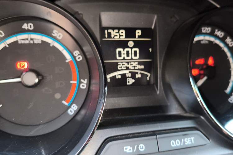 Used Skoda Kamiq 2022 1.5L Automatic Comfort Edition Odometer Close Up