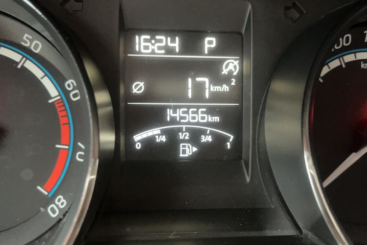 Used Skoda Kamiq 2022 1.5L Automatic Comfort Edition Odometer Close Up