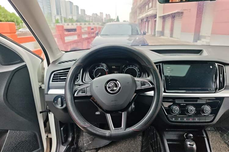 Used Skoda Kamiq 2022 1.5L Automatic Comfort Edition Steering Wheel