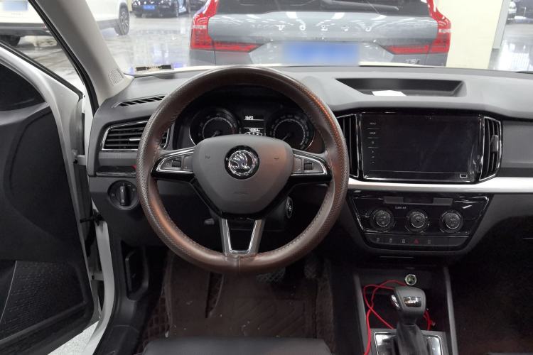 Used Skoda Kamiq 2022 GT 1.5L Automatic Deluxe Edition Steering Wheel