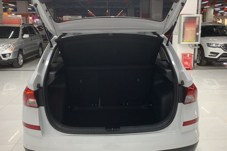 Used Skoda Kamiq 2022 1.5L Automatic Comfort Edition Trunk