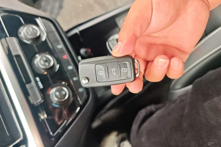 Used Skoda Kamiq 2022 1.5L Automatic Comfort Edition Vehicle Key