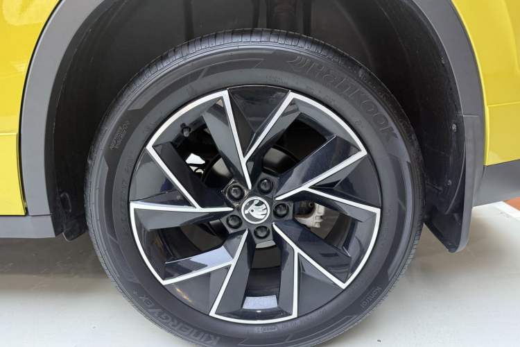 Used Skoda Kamiq 2022 GT 1.5L Automatic Deluxe Edition Exterior 7