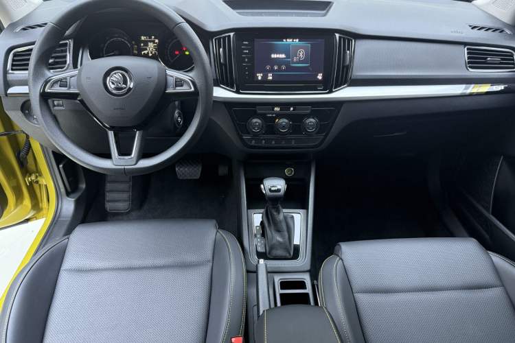 Used Skoda Kamiq 2022 GT 1.5L Automatic Deluxe Edition Interior 1