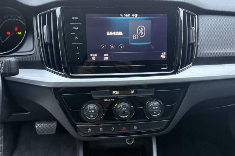 Used Skoda Kamiq 2022 GT 1.5L Automatic Deluxe Edition Interior 3