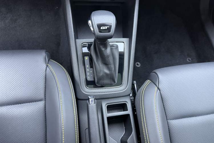 Used Skoda Kamiq 2022 GT 1.5L Automatic Deluxe Edition Interior 4