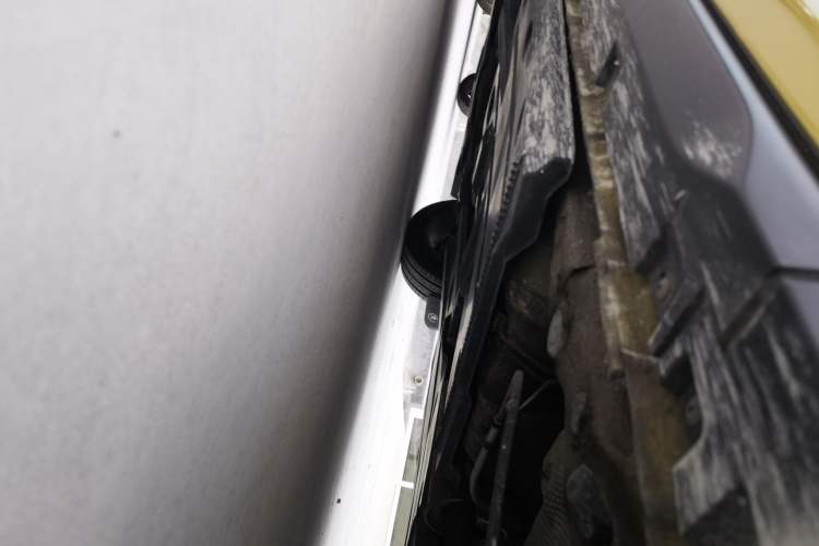 Used Skoda Kamiq 2022 GT 1.5L Automatic Deluxe Edition Left Side Sill