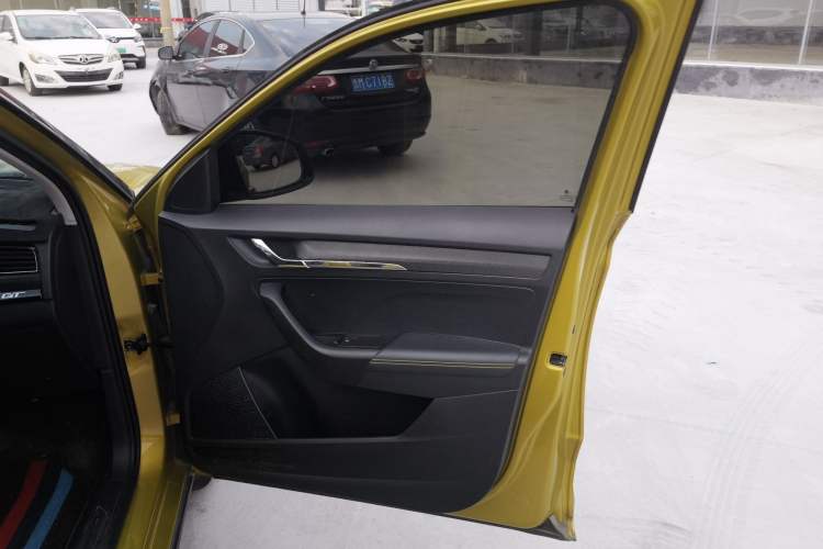 Used Skoda Kamiq 2022 GT 1.5L Automatic Deluxe Edition Right Front Door Interior