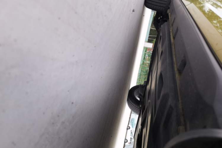 Used Skoda Kamiq 2022 GT 1.5L Automatic Deluxe Edition Right Side Sill