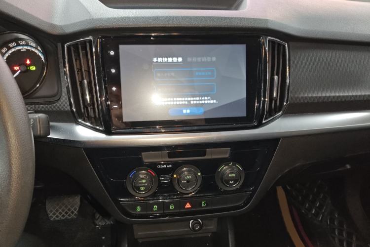 Used Skoda Kamiq 2023 Revised 1.5L Automatic Comfort Edition Audio And AC Panel