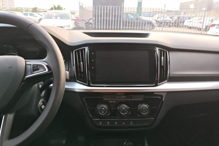 Used Skoda Kamiq 2023 Revised 1.5L Automatic Comfort Edition Audio And AC Panel