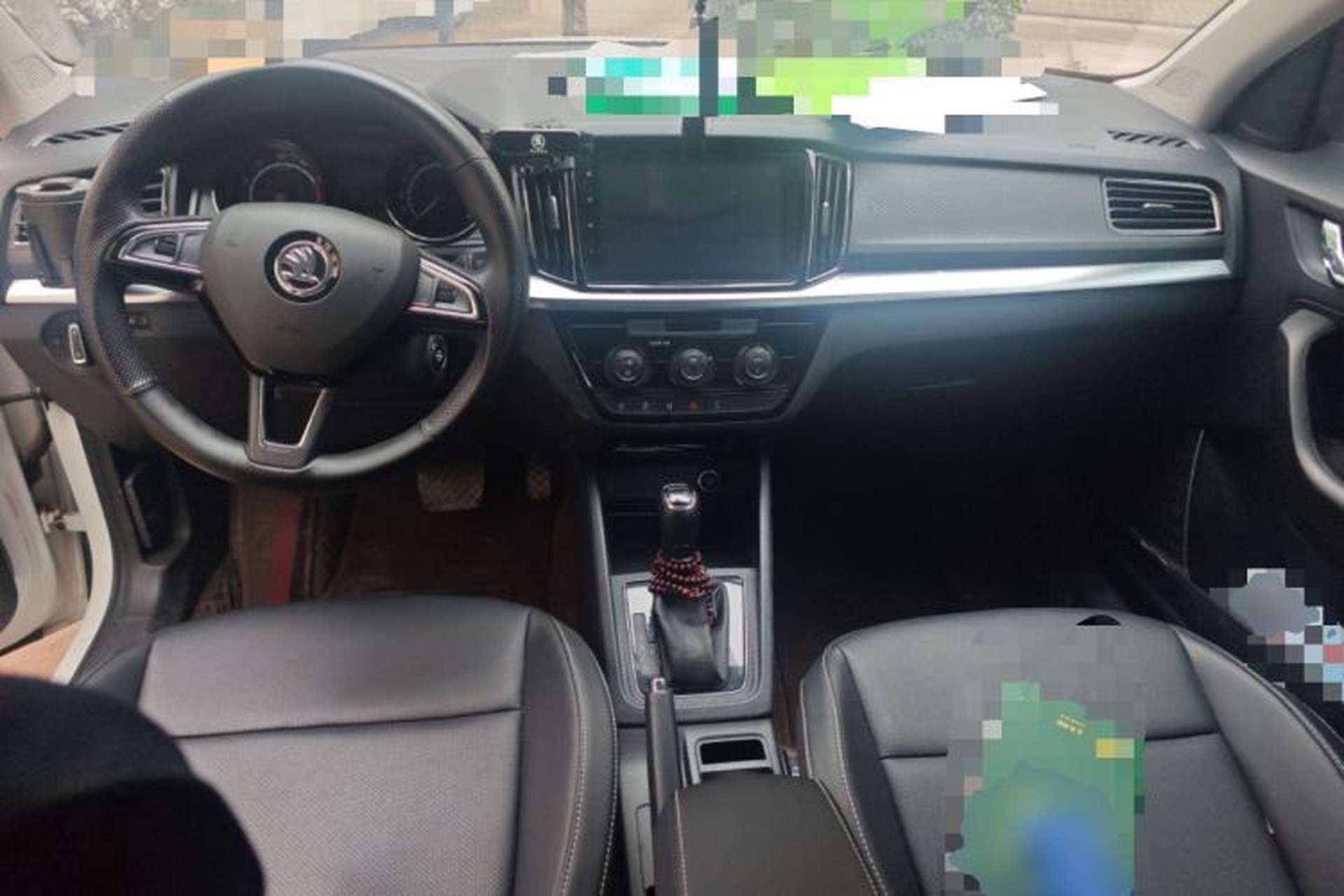 Used Skoda Kamiq 2023 1.5L Automatic Comfort Edition Center Console