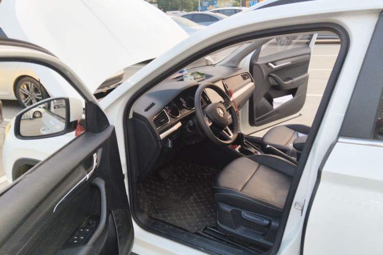 Used Skoda Kamiq 2023 Revised 1.5L Automatic Comfort Edition Driver Seat