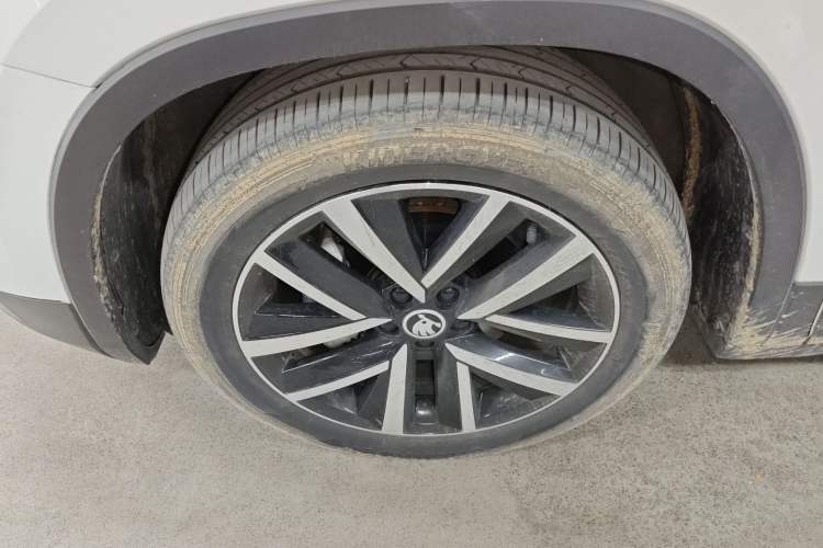 Used Skoda Kamiq 2023 Revised 1.5L Automatic Comfort Edition Exterior 7